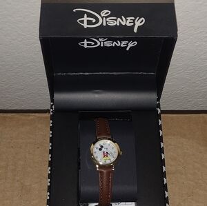 DISNEY MICKEY MOUSE WOMEN'S WATCH ACCUTIME BROWN BAND NEW